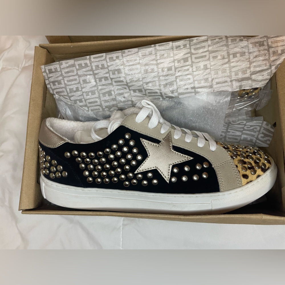 Steve Madden animal print sneakers
